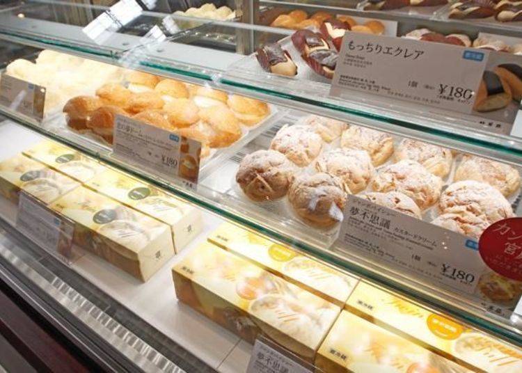 ▲During seasonal events you can find up to ten different types of cream puffs, but without including seasonal or specials puffs they are still selling seven to eight 7 to 8 kinds.
