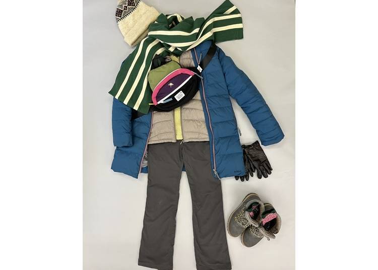 Example of coordinated clothing for March (for outdoor activities and sightseeing in colder regions)