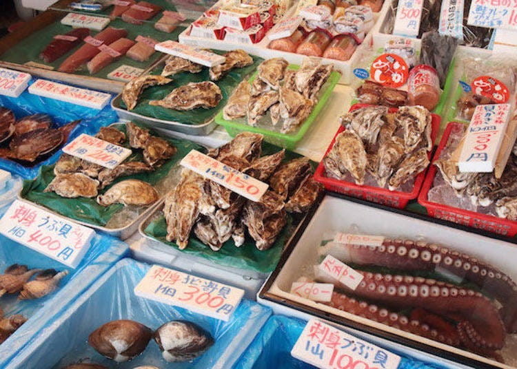 A delicious cornucopia of shellfish at Ikeda Shoten