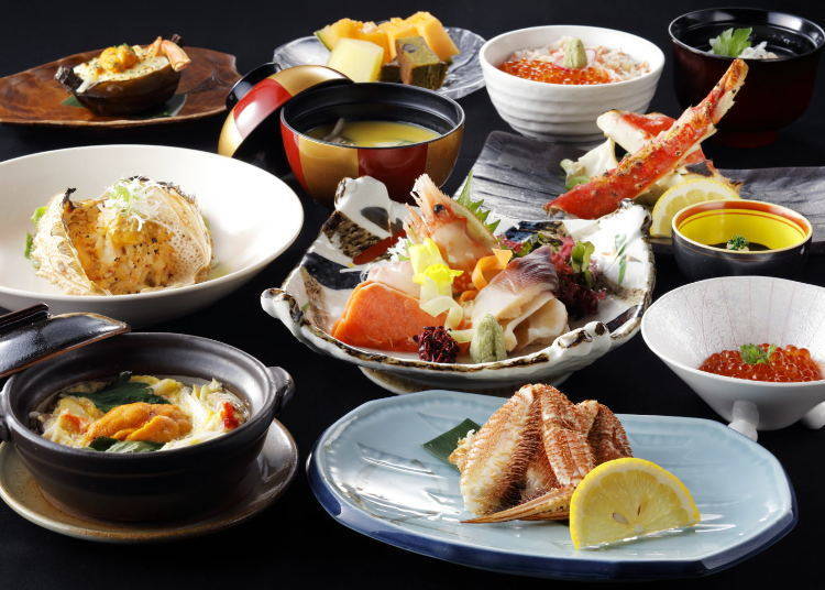 包括北海道帝王蟹和毛蟹等11道料理的螃蟹宴席「大雪」套餐