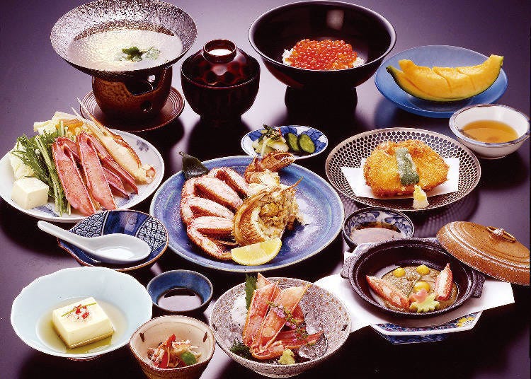 「納沙布」套餐中各式各样的螃蟹料理。