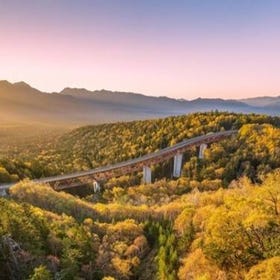 (From Sapporo) Hokkaido 2-Day Tour: 10 Beautiful Scenic Spots
Details & Bookings ▶
(Photo: Klook)