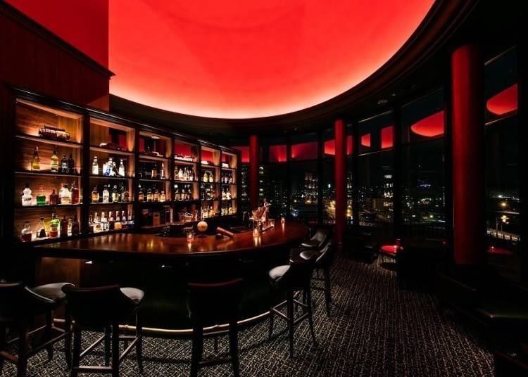Bar Lounge的室內裝潢集結了許多優雅元素。