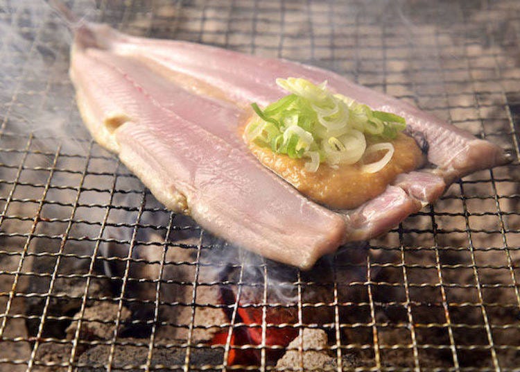 Hokke Chanchan-yaki 900 yen. The mackerel was 30 cm long!