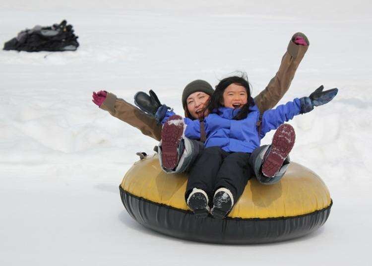 从小孩到大人，在二世谷里都能尽情享受冬季雪上活动