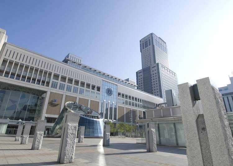 3) JR 타워 호텔 닛코 삿포로 : JR 삿포로역에 직결되어 있으며 여행의 피로를 달랠 수 있는 스파체험