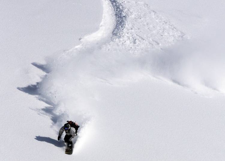 Rusutsu Ski Resort - Enjoy extreme powder snow on a grand scale