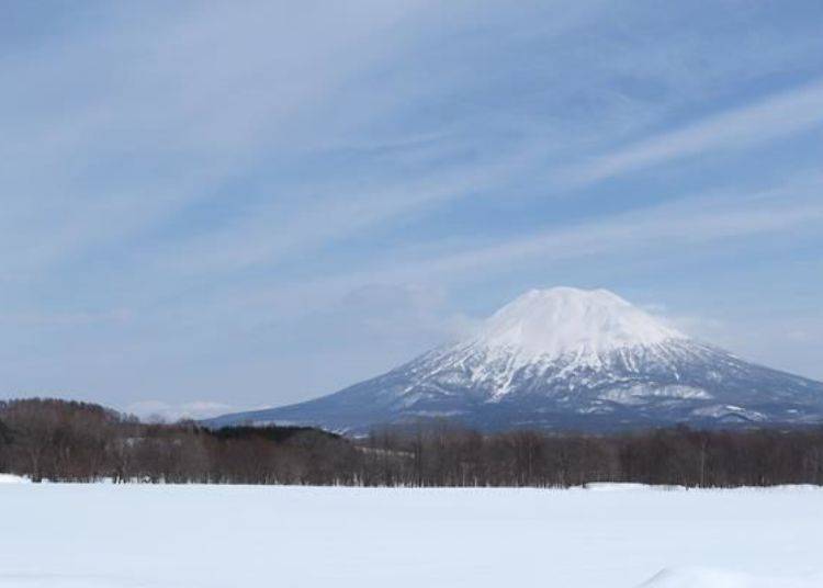 ▲A picture of Mt. Youtei with snow which you can see from the Niseko Area.
