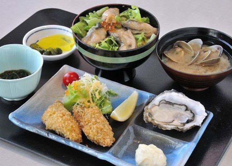 ▲ Restaurant Escal on the 2nd floor of Conchiglie is popular for its “Akeshi Oyster Steak Bowl” which includes grilled, fried, and raw oysters.