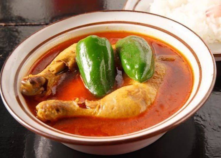 ▲ “Torikari” is a signature item of “Ajyanta Indokari” with two large, tender chicken legs