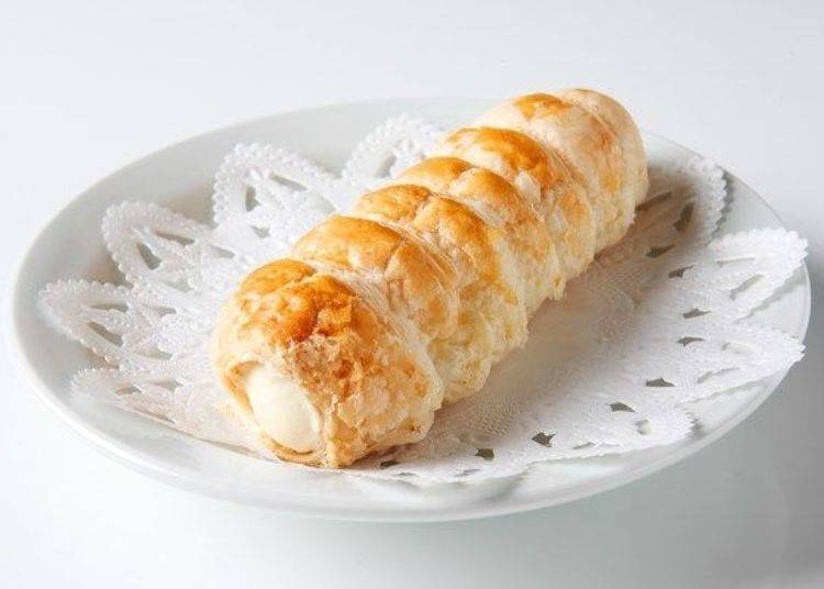 ▲ “Crispy Pie” featuring freshly custard cream in a puff pastry