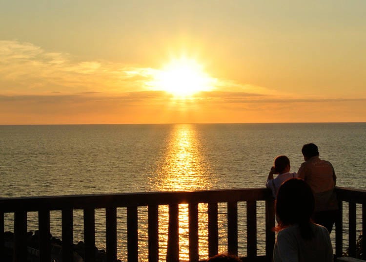 3. Road Station Ishikari A’i Road Atsuta: Magnificent view of setting sun