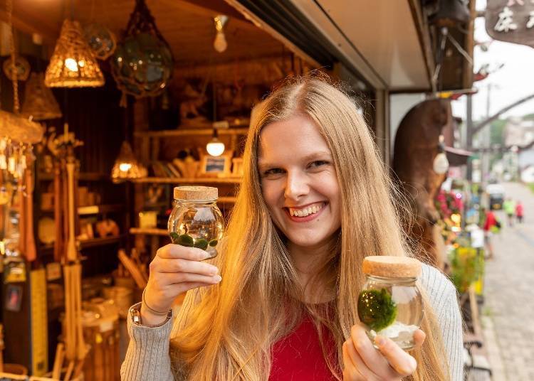 Marimo (moss ball) souvenirs are also available for purchase.