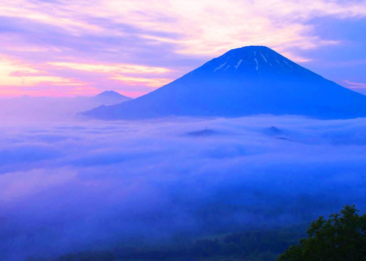 1. Yotei Panorama Terrace: A Majestic Mountain View of Hokkaido Scenery At Its Finest (Rusutsu Village)