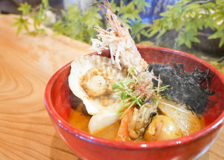 海の幸に感謝カリー1,600円円（税込） "Umi-no-Sachi ni Kansha" (Seafood Curry): 1,600 yen (tax included)