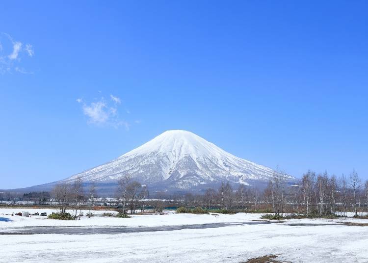 1. 北海道的4月份还是一片白雪景色？该穿什么鞋子很重要！