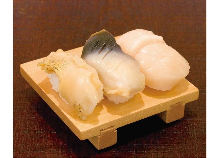 A dish of popular Hokkaido shellfish, “Three Kinds of Shellfish”