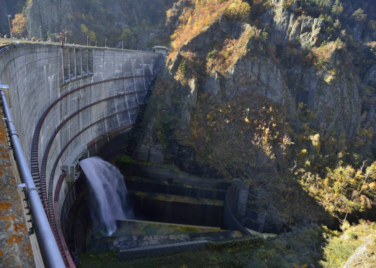 ■16：豊平峡ダムで大迫力の放水を体感