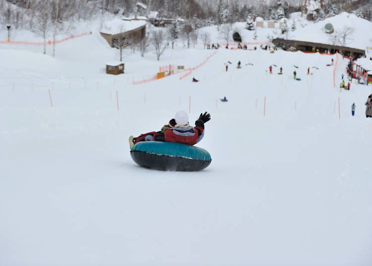 5. 冬天在北海道白雪世界中玩雪！