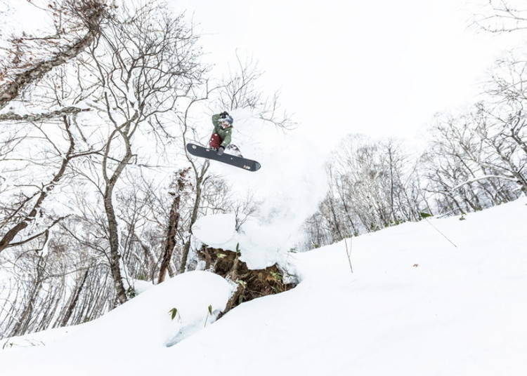 8. West Mt.’s Side Country Park: Uncompressed Snow Area to Enjoy Powder Runs and Jumps