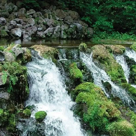(One of the 100 Famous Waters of Japan) Fukidashi Springs Mount Yotei