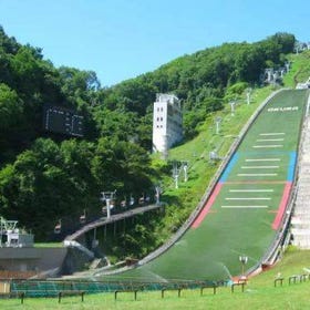 【北海道觀光半日遊】大倉山跳台競技場＆白色戀人公園或羊之丘展望台
▶點擊預約
圖片提供：KKday Japan