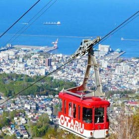 積丹余市小樽一日遊 | 含海鮮丼或海膽丼、水果吃到飽、天狗山纜車▶點擊預約
圖片提供：Klook