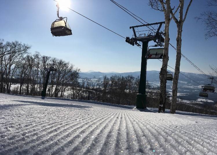 2. Winter powder at Niseko Annupuri International Ski Area