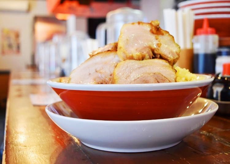 テイクアウト可 札幌 ラーメン孝一郎 の大人気 肉の山 ラーメンとは Live Japan 日本の旅行 観光 体験ガイド