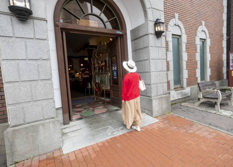 The stretch that the store is on is filled with the melodies of music boxes