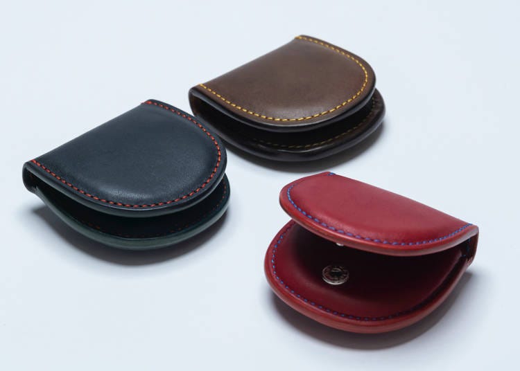 Tochigi Leather Horseshoe Coin Case (5,500 yen including tax)