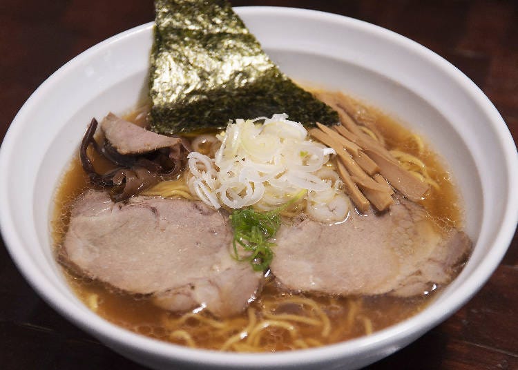 「しょうゆラーメン」750円