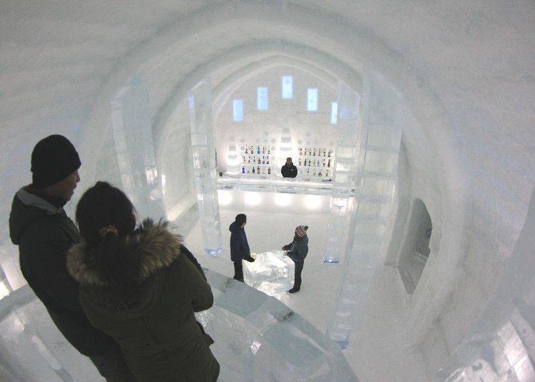 Ice bar