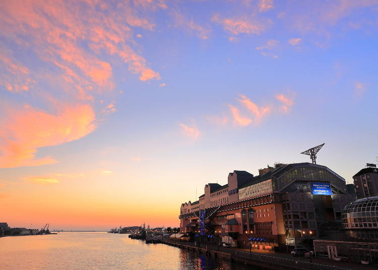 Head to Kushiro's waterfront and enjoy one the "Top Three Sunsets in the World". Photo: PIXTA