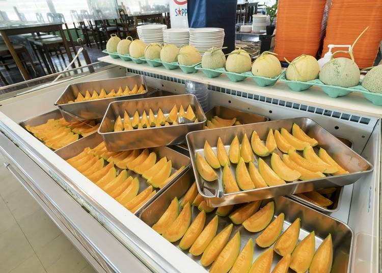 All the Hokkaido melons you can eat!?