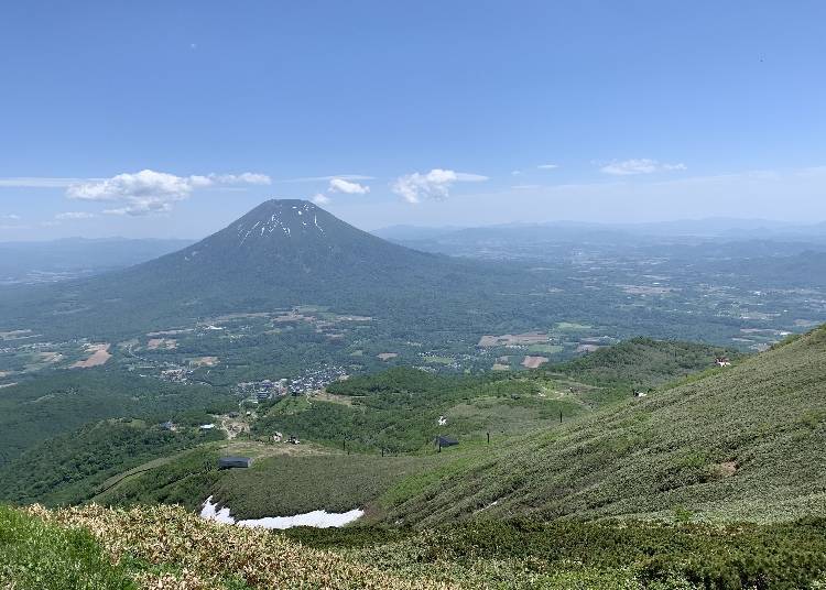 10) Annupuri: Be amazed by the sight of Mount Yotei from a vantage point