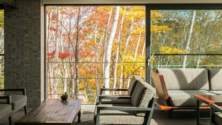3 Hokkaido Ryokan & Hotels for Autumn Getaways With Fall Foliage Views