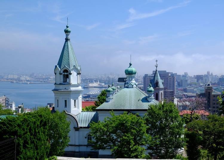 Hakodate Orthodox Church watches over the city of Hakodate (Image courtesy of Tourism Department, City of Hakodate)