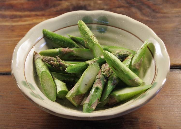 A Hokkaido specialty, asparagus, is in season from May to June.