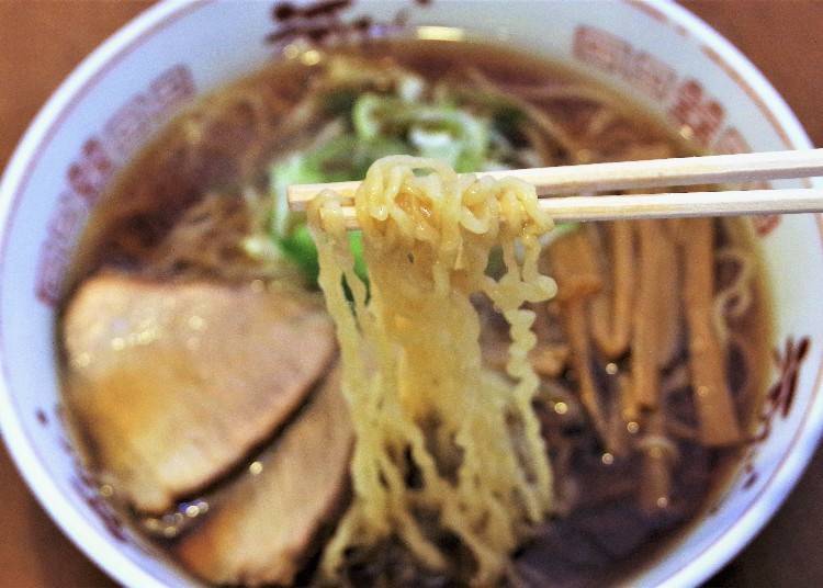 Kushiro Ramen's traditional thin and curly noodles