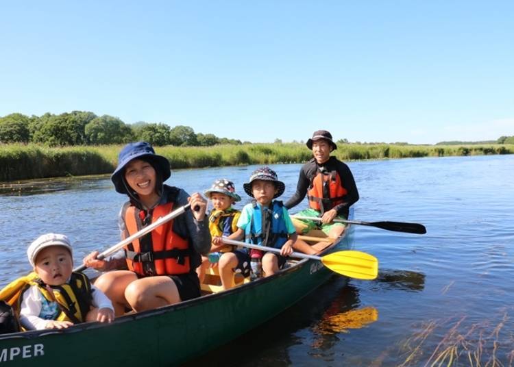 ▲Those with small children can also enjoy canoeing as a family! (Discounted packages for families are available) (Photo: Gateway Tours)