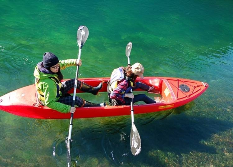 ▲支笏湖ocean-days的水上活動體驗「透明皮划艇」（照片提供：ocean-days）
