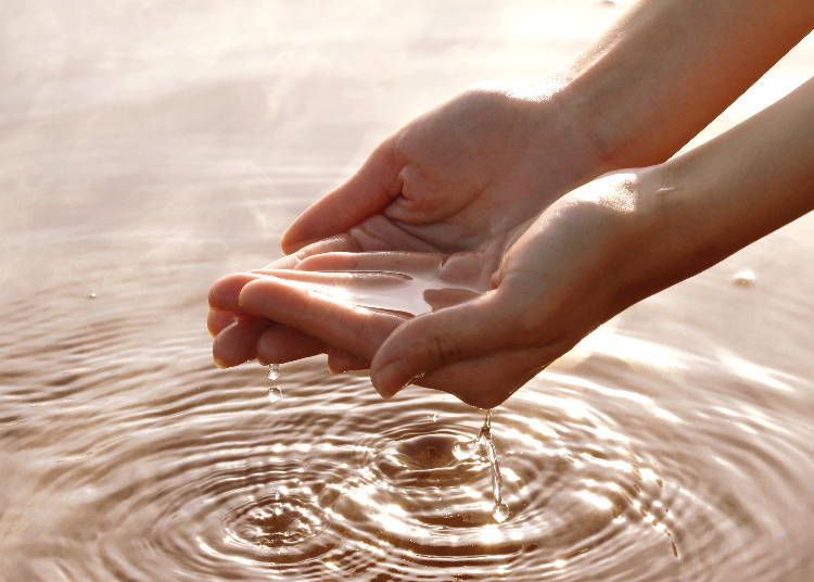 Renowned as a “beauty onsen,” many claim their skin feels thoroughly moisturized after bathing.