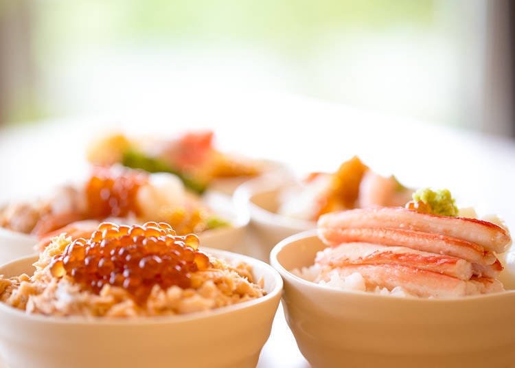 早餐的海鮮丼無限供應（圖片提供：十勝川溫泉 觀月苑）