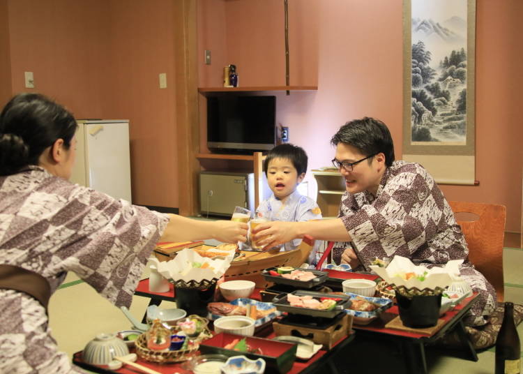 식사는 객실에서 편안하게 즐길 수 있다.(사진 촬영: 유토리로 도야코)