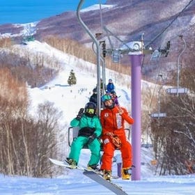 小樽朝里川溫泉滑雪場 1日纜車票 & 租借套裝