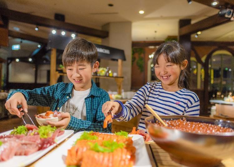 Can't decide what to eat? Oktoberfest is the best! (Image: Rusutsu Resort Hotel & Convention)