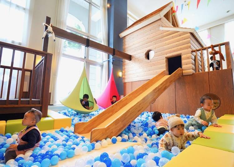 Kids love playing in the Kids Corner! (Image: booking.com)
