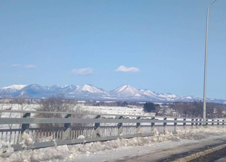 View driving up to Lake Shikaribetsu