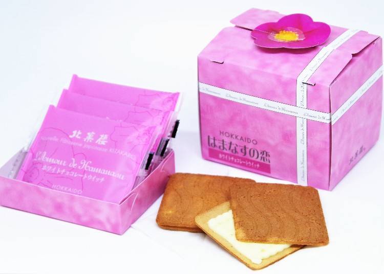 ▲There are eight pieces per box. This confection is named afer the Japanese rose due to its bright pink packaging.
